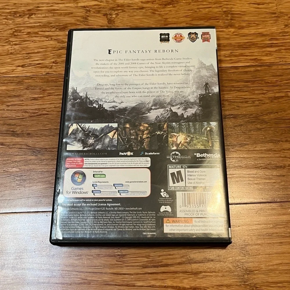 SKYRIM PC DVD game for windows w/ original MAP, case, and instruction booklet